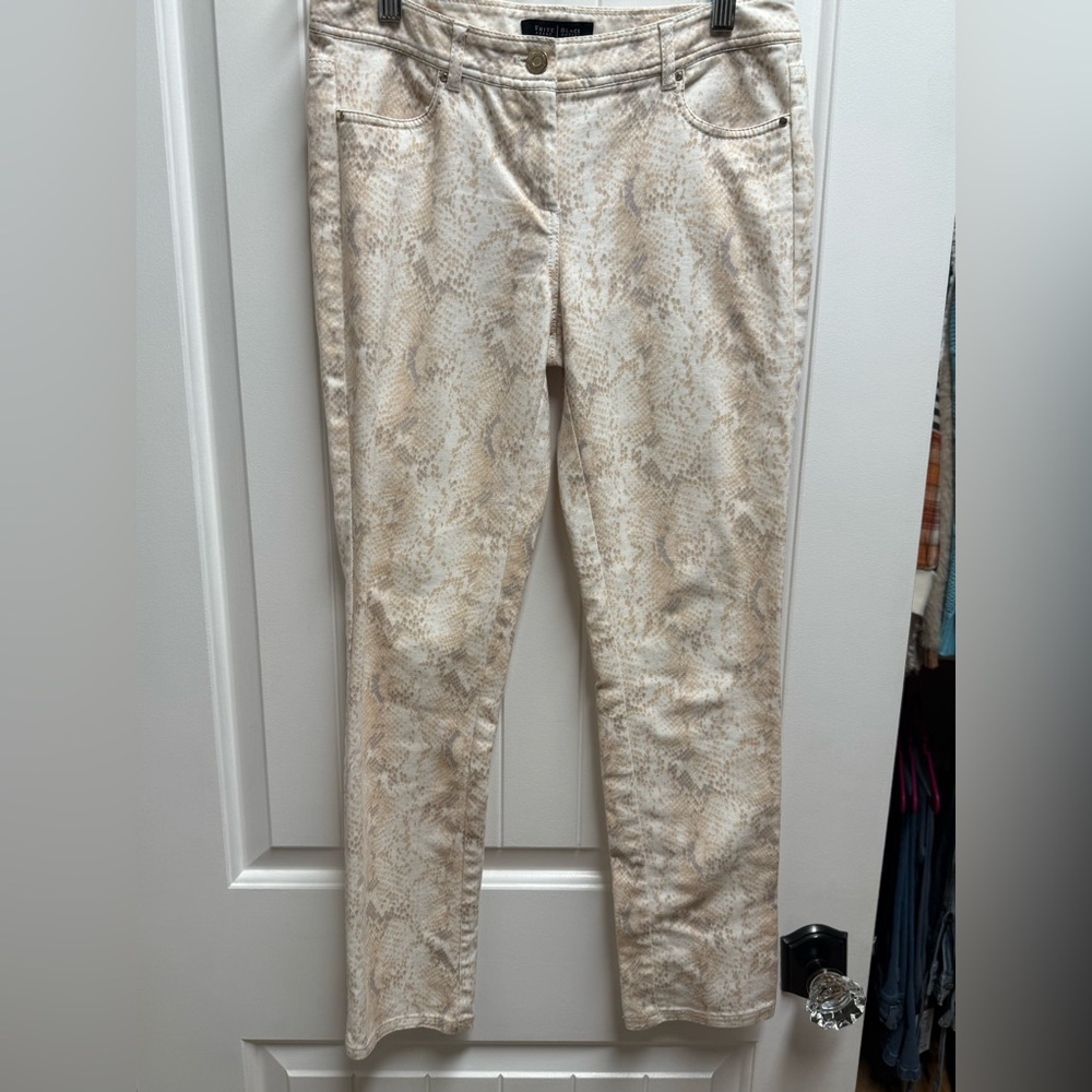 White House Black Market Leopard Pants Slim Straight Leg Off White Size 2R EUC